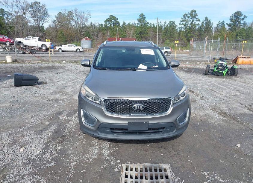 Photo 12 of 2017 Kia Sorento 3.3L LX (VIN 5XYPGDA50HG191131)