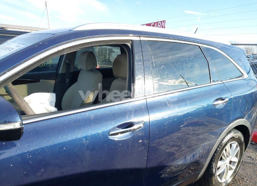 Photo 15 of 2017 Kia Sorento 3.3L LX (VIN 5XYPGDA50HG234267)