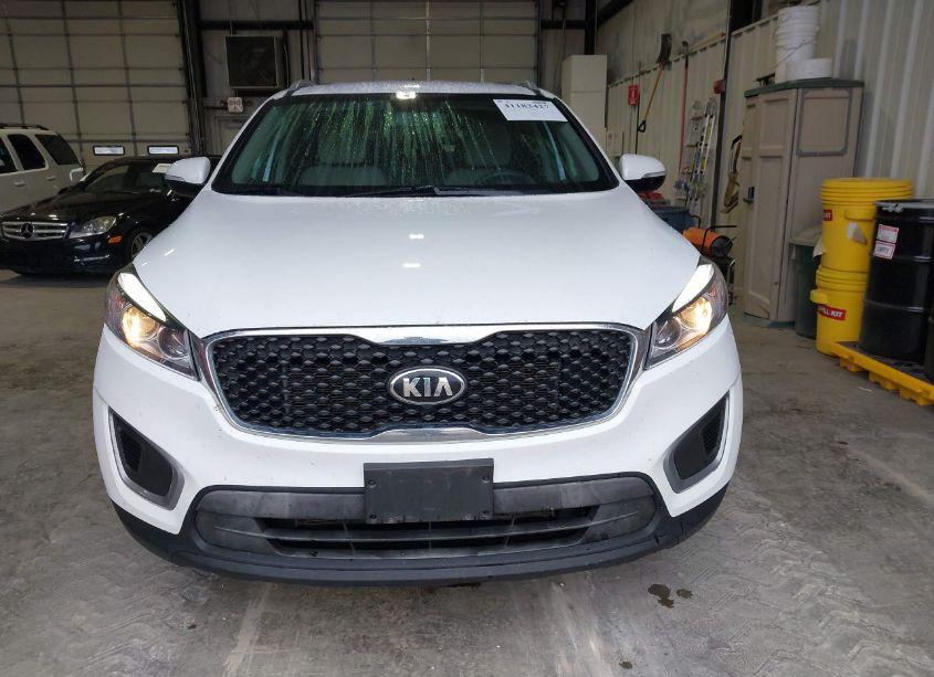 Photo 13 of 2017 Kia Sorento 3.3L LX (VIN 5XYPGDA50HG333333)