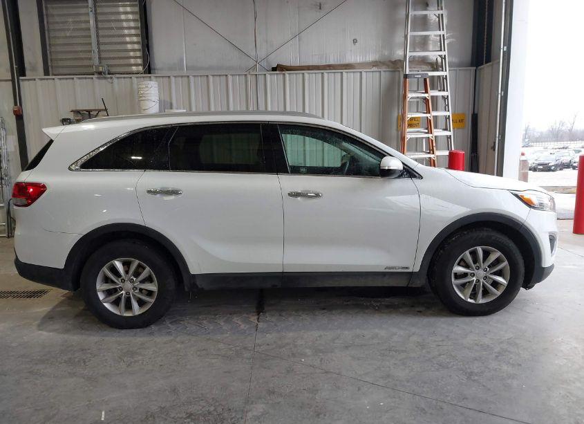 Photo 14 of 2017 Kia Sorento 3.3L LX (VIN 5XYPGDA50HG333333)