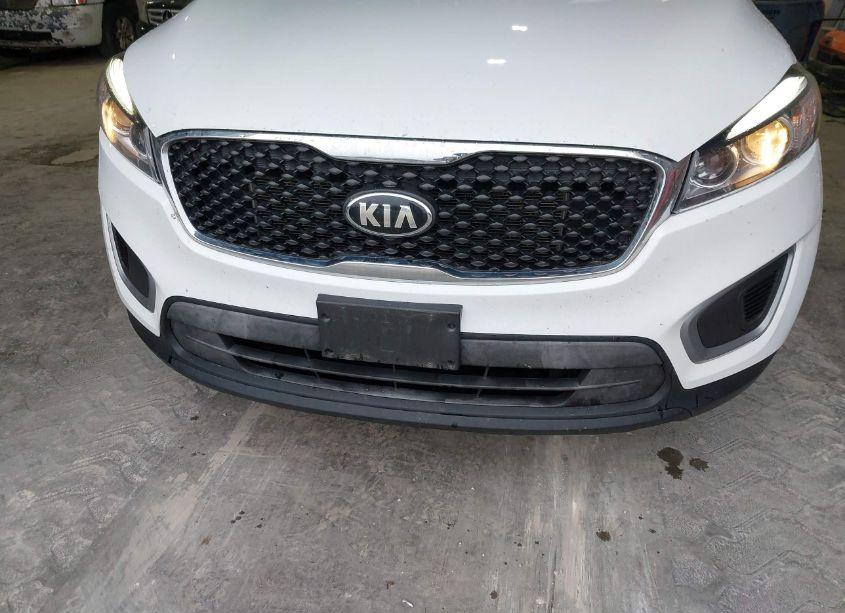 Photo 6 of 2017 Kia Sorento 3.3L LX (VIN 5XYPGDA50HG333333)