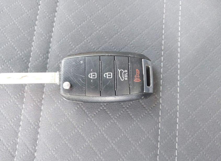 Photo 11 of 2018 Kia Sorento 3.3L LX (VIN 5XYPGDA50JG367522)