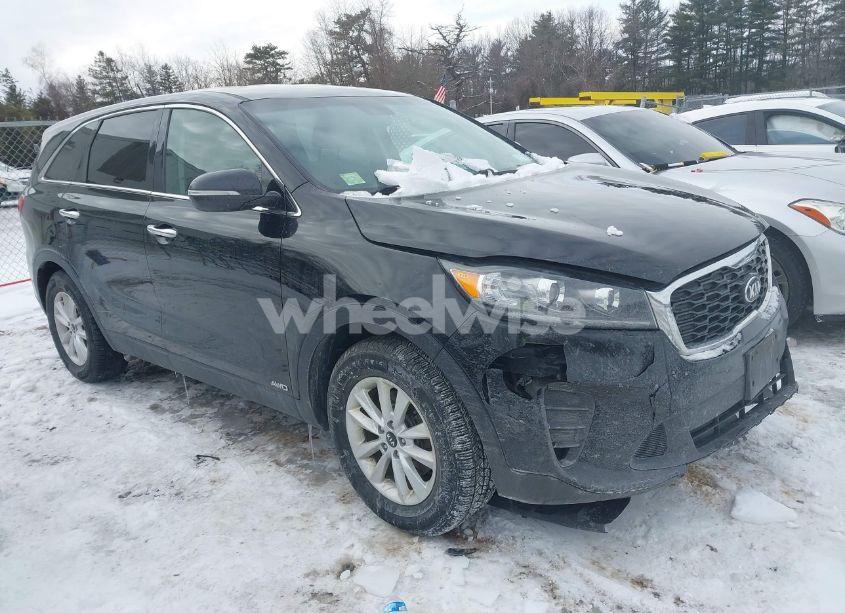 2019 Kia Sorento 3.3L LX (VIN 5XYPGDA50KG498757) main photo