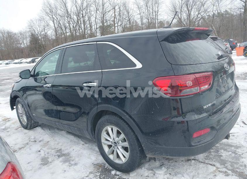 Photo 14 of 2019 Kia Sorento 3.3L LX (VIN 5XYPGDA50KG498757)