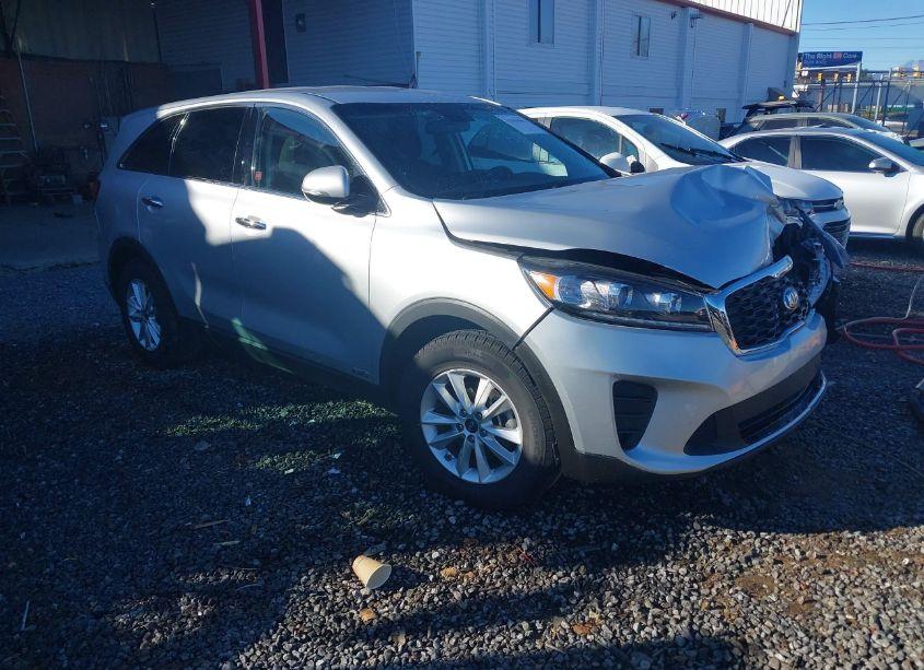 2020 Kia Sorento 3.3L LX (VIN 5XYPGDA50LG608143) main photo