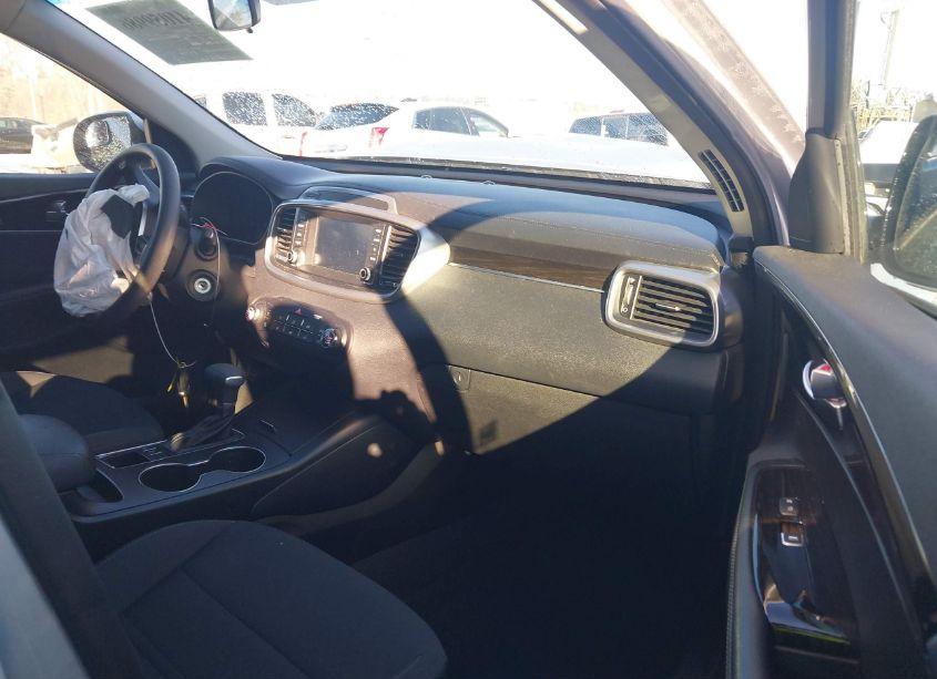 Photo 5 of 2020 Kia Sorento 3.3L LX (VIN 5XYPGDA50LG608143)