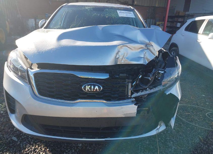 Photo 6 of 2020 Kia Sorento 3.3L LX (VIN 5XYPGDA50LG608143)
