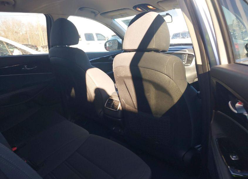 Photo 8 of 2020 Kia Sorento 3.3L LX (VIN 5XYPGDA50LG608143)