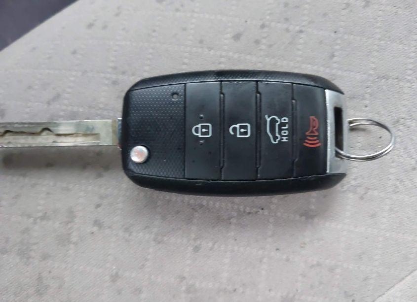 Photo 11 of 2016 Kia Sorento 3.3L LX (VIN 5XYPGDA51GG039177)