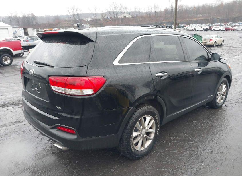 Photo 4 of 2016 Kia Sorento 3.3L LX (VIN 5XYPGDA51GG039177)