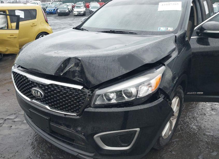 Photo 6 of 2016 Kia Sorento 3.3L LX (VIN 5XYPGDA51GG039177)