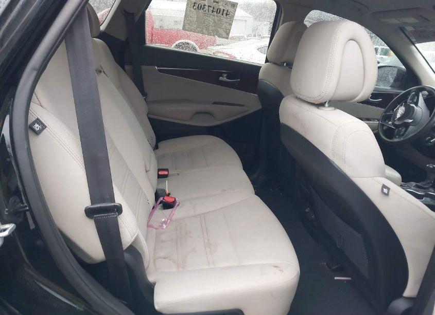 Photo 8 of 2016 Kia Sorento 3.3L LX (VIN 5XYPGDA51GG039177)