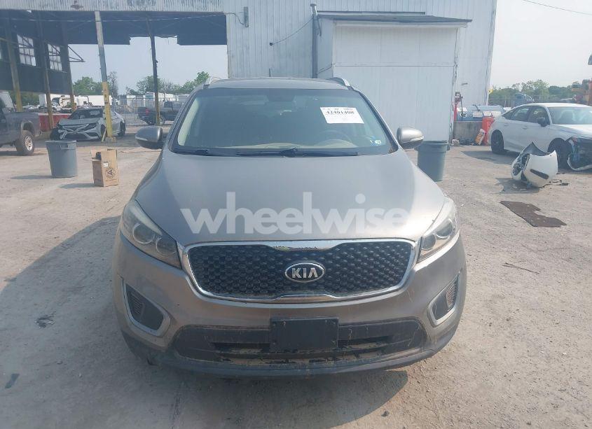 Photo 12 of 2016 Kia Sorento 3.3L LX (VIN 5XYPGDA51GG158444)