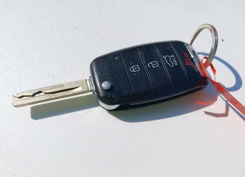 Photo 11 of 2016 Kia Sorento 3.3L LX (VIN 5XYPGDA51GG161571)