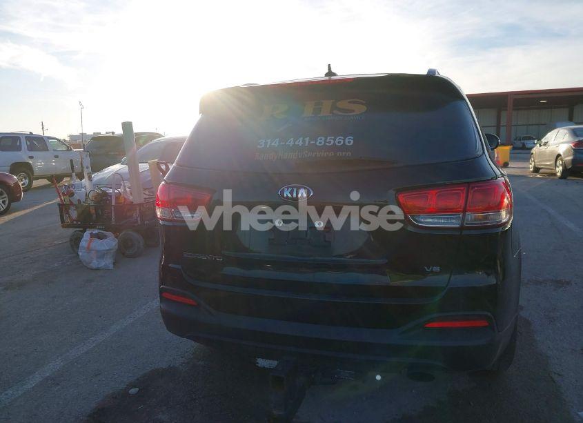 Photo 16 of 2017 Kia Sorento 3.3L LX (VIN 5XYPGDA51HG208065)