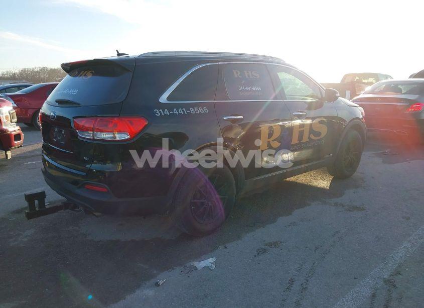 Photo 4 of 2017 Kia Sorento 3.3L LX (VIN 5XYPGDA51HG208065)