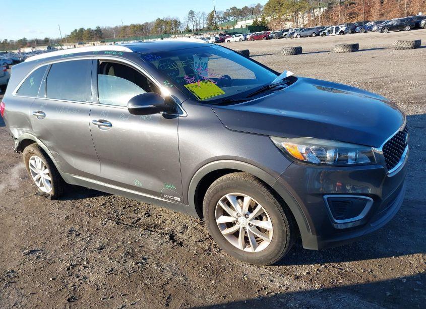 Photo 13 of 2017 Kia Sorento 3.3L LX (VIN 5XYPGDA51HG279525)