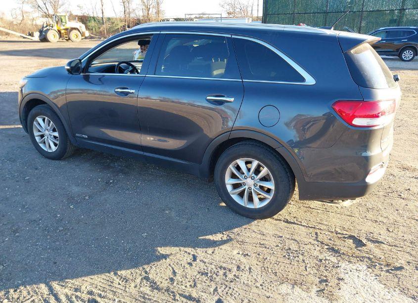 Photo 3 of 2017 Kia Sorento 3.3L LX (VIN 5XYPGDA51HG279525)