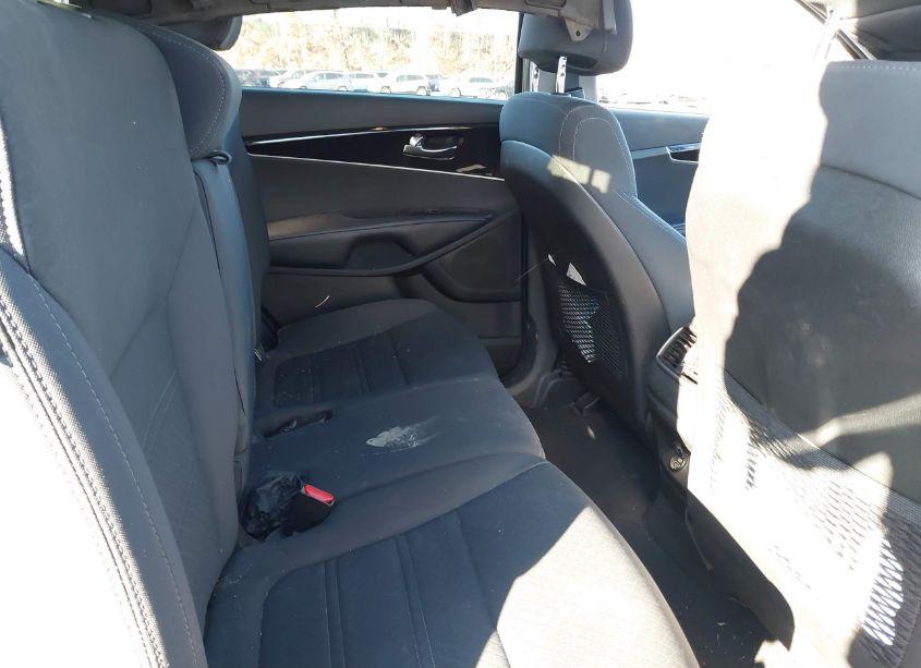 Photo 8 of 2017 Kia Sorento 3.3L LX (VIN 5XYPGDA51HG279525)