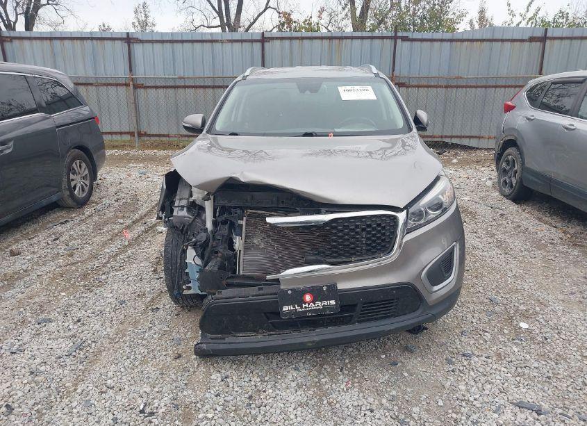 Photo 12 of 2017 Kia Sorento 3.3L LX (VIN 5XYPGDA51HG317352)