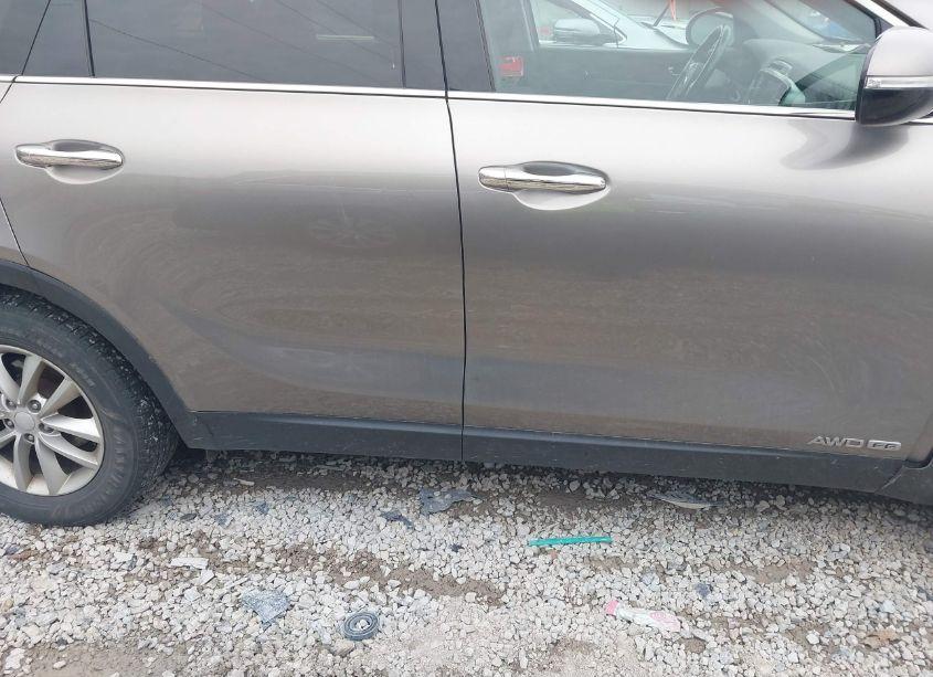 Photo 13 of 2017 Kia Sorento 3.3L LX (VIN 5XYPGDA51HG317352)