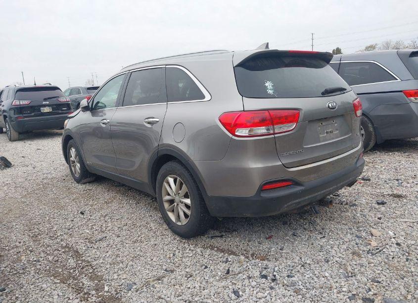 Photo 3 of 2017 Kia Sorento 3.3L LX (VIN 5XYPGDA51HG317352)