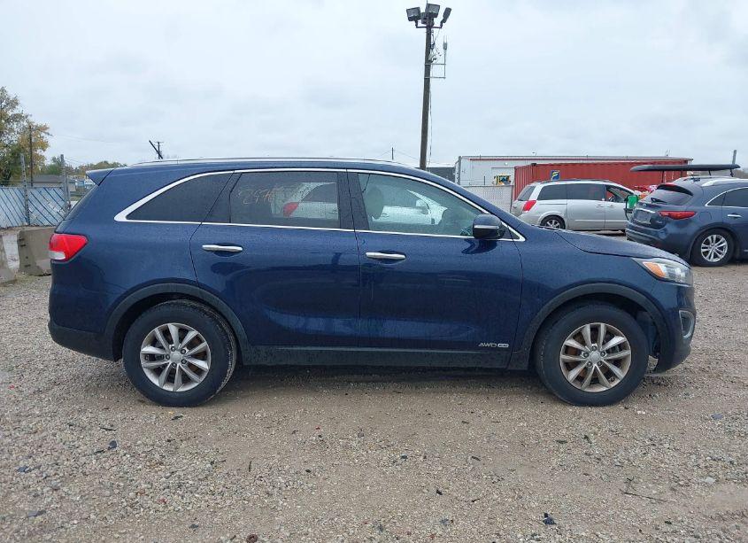 Photo 12 of 2017 Kia Sorento LX V6 (VIN 5XYPGDA51HG322485)
