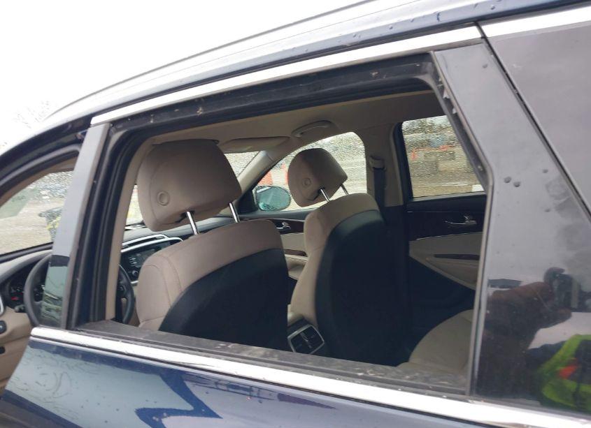 Photo 17 of 2017 Kia Sorento LX V6 (VIN 5XYPGDA51HG322485)