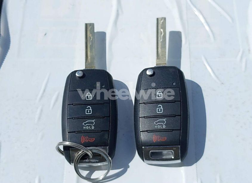 Photo 11 of 2017 Kia Sorento 3.3L LX (VIN 5XYPGDA51HG335348)