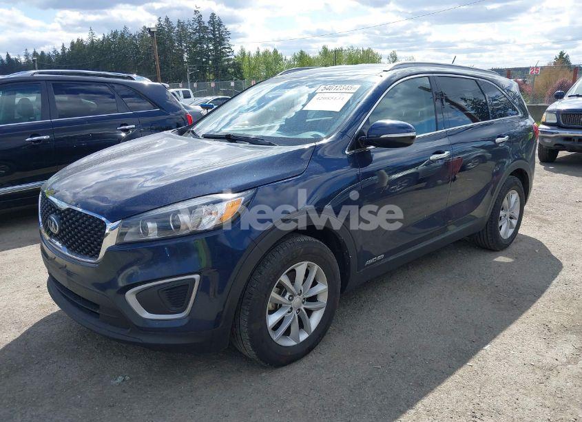 Photo 2 of 2017 Kia Sorento 3.3L LX (VIN 5XYPGDA51HG335348)