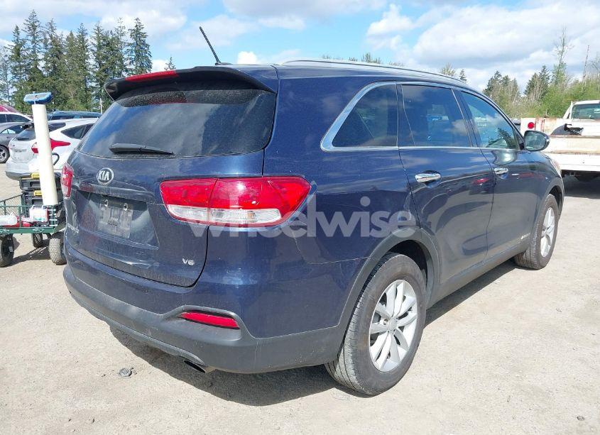 Photo 4 of 2017 Kia Sorento 3.3L LX (VIN 5XYPGDA51HG335348)