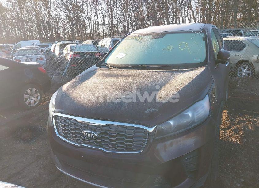 Photo 11 of 2019 Kia Sorento 3.3L LX (VIN 5XYPGDA51KG441757)