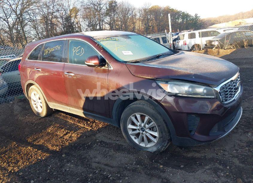 Photo 12 of 2019 Kia Sorento 3.3L LX (VIN 5XYPGDA51KG441757)