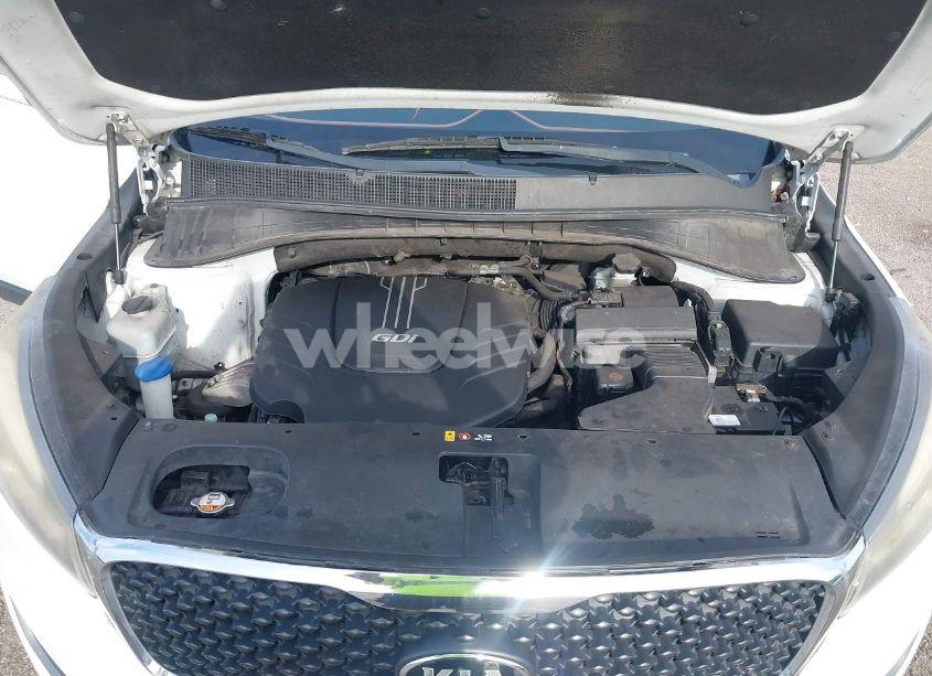 Photo 10 of 2016 Kia Sorento 3.3L LX (VIN 5XYPGDA52GG014353)