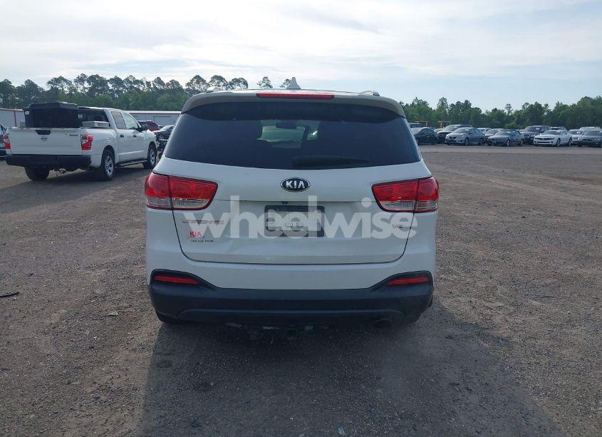 Photo 16 of 2016 Kia Sorento 3.3L LX (VIN 5XYPGDA52GG014353)