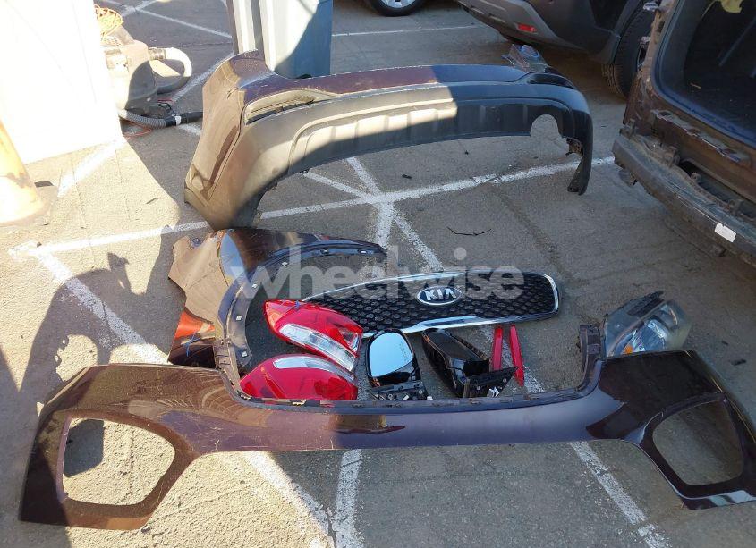 Photo 12 of 2016 Kia Sorento 3.3L LX (VIN 5XYPGDA52GG046316)