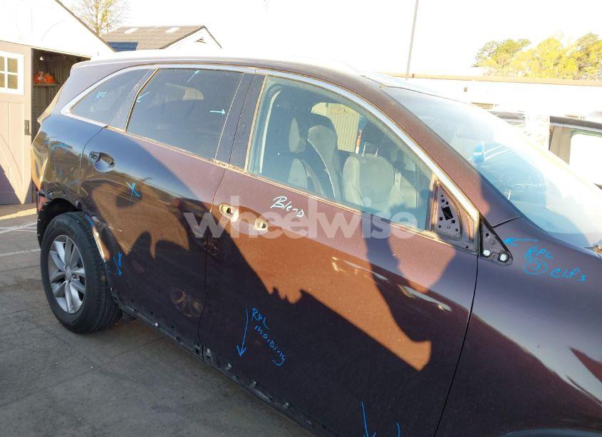 Photo 14 of 2016 Kia Sorento 3.3L LX (VIN 5XYPGDA52GG046316)