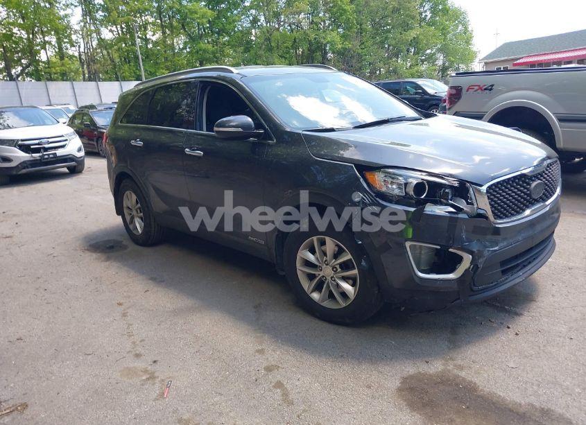 2016 Kia Sorento 3.3L LX (VIN 5XYPGDA52GG139742) main photo