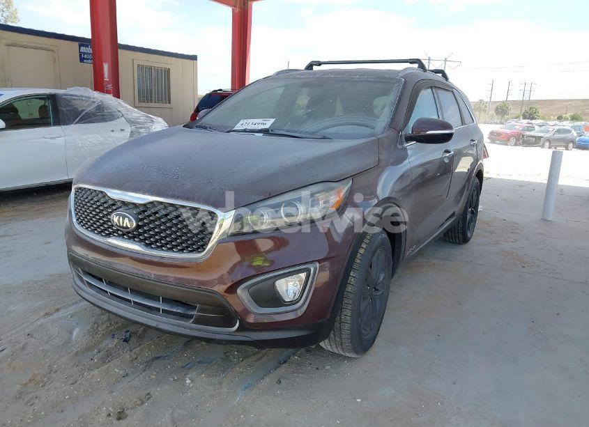 Photo 2 of 2016 Kia Sorento 3.3L LX (VIN 5XYPGDA52GG139983)