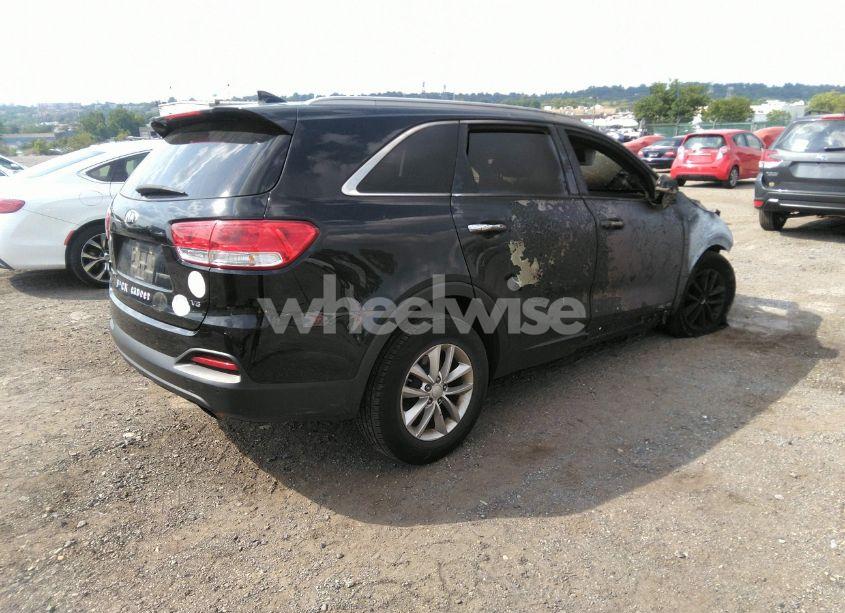 Photo 4 of 2016 Kia Sorento 3.3L LX (VIN 5XYPGDA52GG174152)