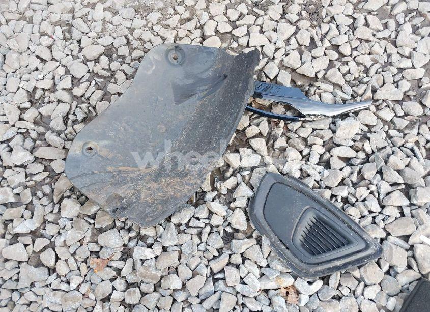 Photo 11 of 2017 Kia Sorento 3.3L LX (VIN 5XYPGDA52HG212481)