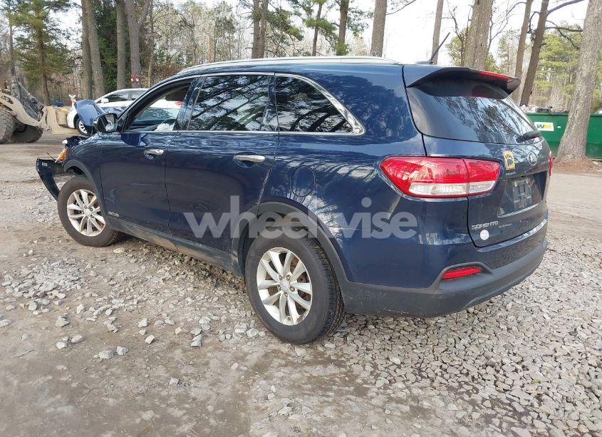 Photo 3 of 2017 Kia Sorento 3.3L LX (VIN 5XYPGDA52HG212481)
