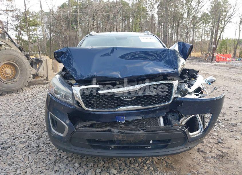 Photo 6 of 2017 Kia Sorento 3.3L LX (VIN 5XYPGDA52HG212481)