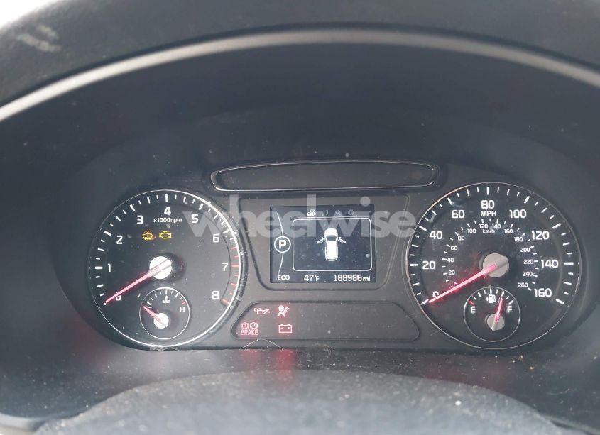 Photo 7 of 2017 Kia Sorento 3.3L LX (VIN 5XYPGDA52HG212481)