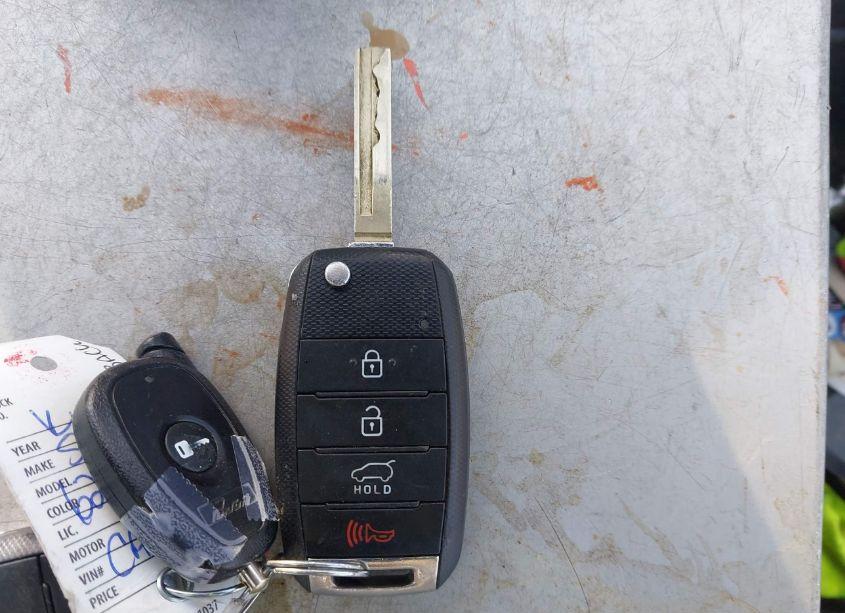 Photo 11 of 2017 Kia Sorento 3.3L LX (VIN 5XYPGDA52HG291036)