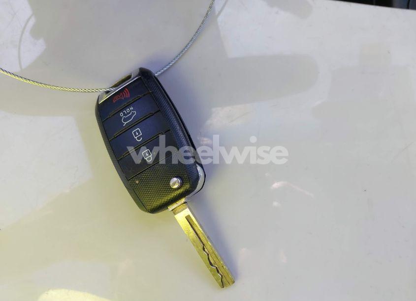 Photo 11 of 2018 Kia Sorento 3.3L LX (VIN 5XYPGDA52JG371345)