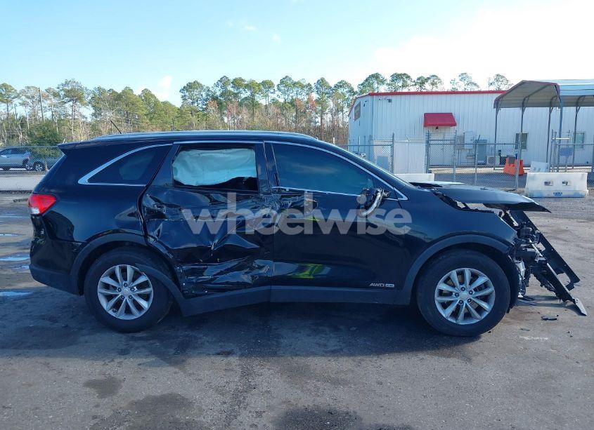 Photo 14 of 2018 Kia Sorento 3.3L LX (VIN 5XYPGDA52JG371345)