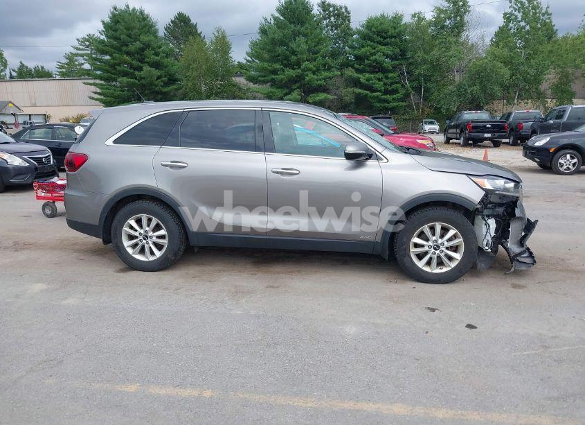 Photo 14 of 2019 Kia Sorento 3.3L LX (VIN 5XYPGDA52KG457482)