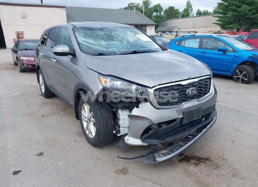Photo 6 of 2019 Kia Sorento 3.3L LX (VIN 5XYPGDA52KG457482)
