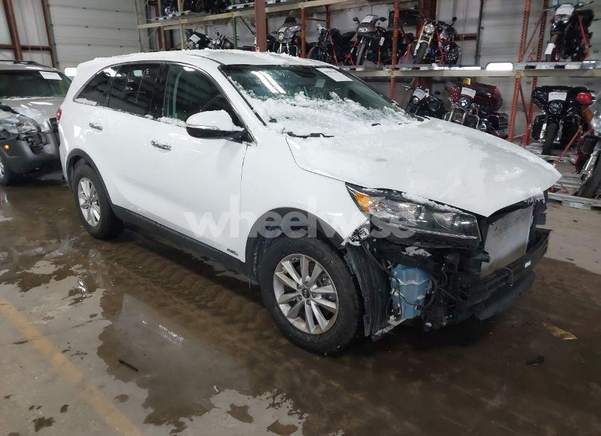 2019 Kia Sorento 3.3L LX (VIN 5XYPGDA52KG481152) main photo